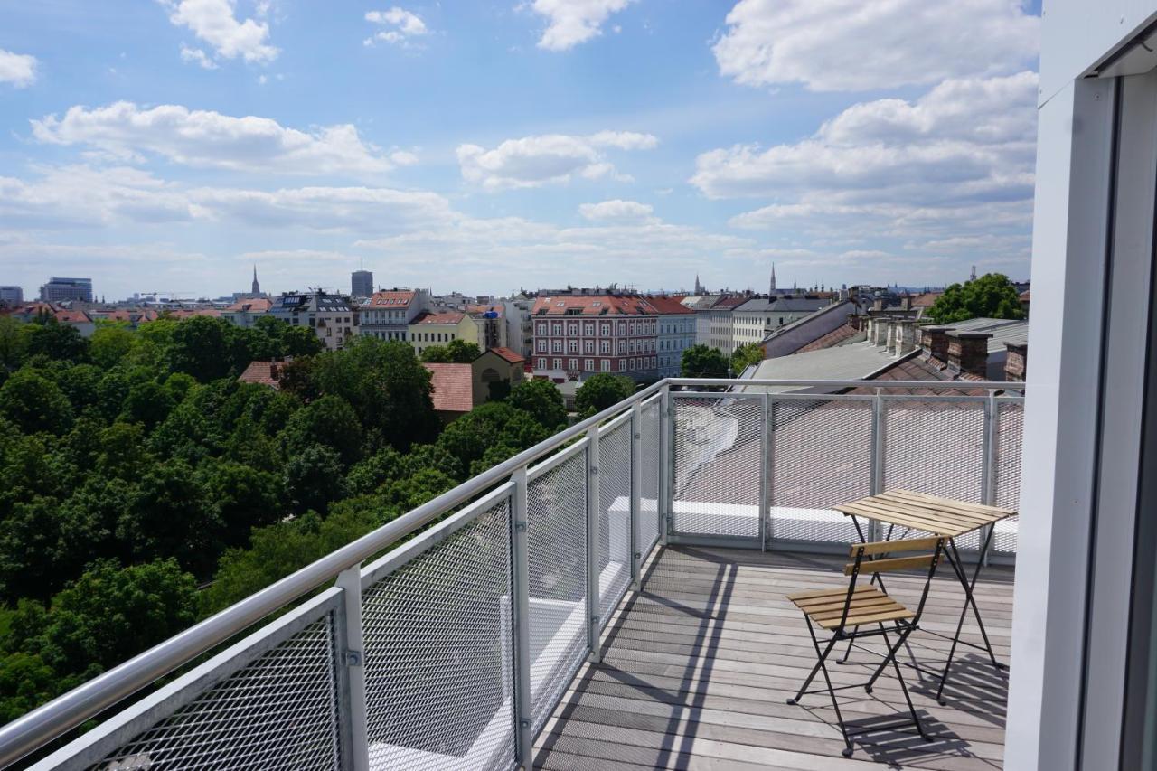 Apartamento Augartenblick Penthauscombo 15/16 - Blick Zum Riesenrad Viena Exterior foto