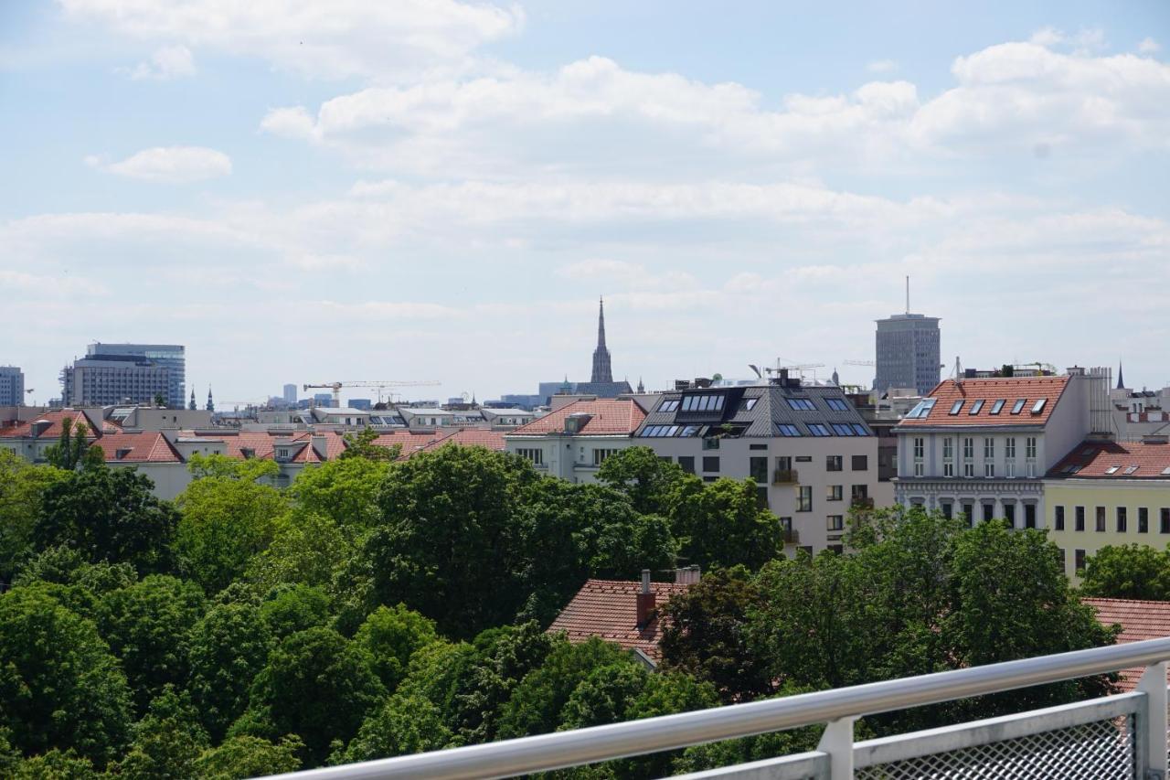 Apartamento Augartenblick Penthauscombo 15/16 - Blick Zum Riesenrad Viena Exterior foto