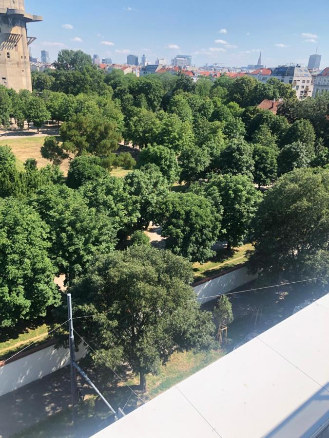 Apartamento Augartenblick Penthauscombo 15/16 - Blick Zum Riesenrad Viena Exterior foto