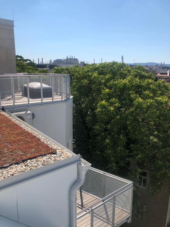 Apartamento Augartenblick Penthauscombo 15/16 - Blick Zum Riesenrad Viena Exterior foto