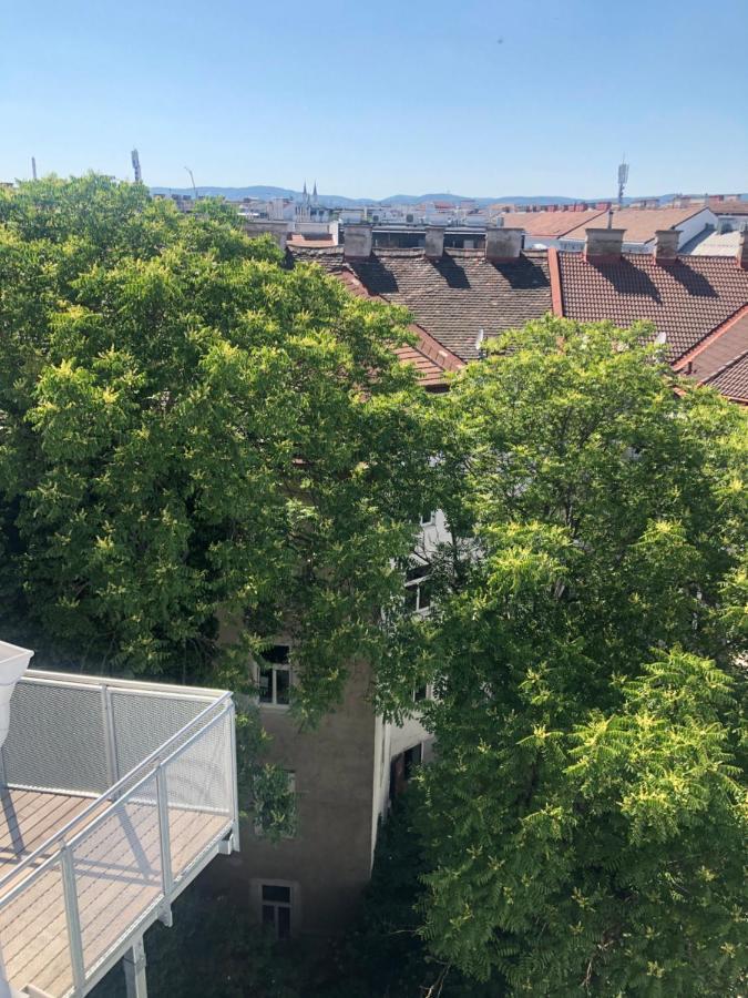 Apartamento Augartenblick Penthauscombo 15/16 - Blick Zum Riesenrad Viena Exterior foto